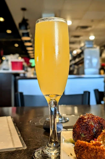 Uptown Kitchen & Bar photo 3